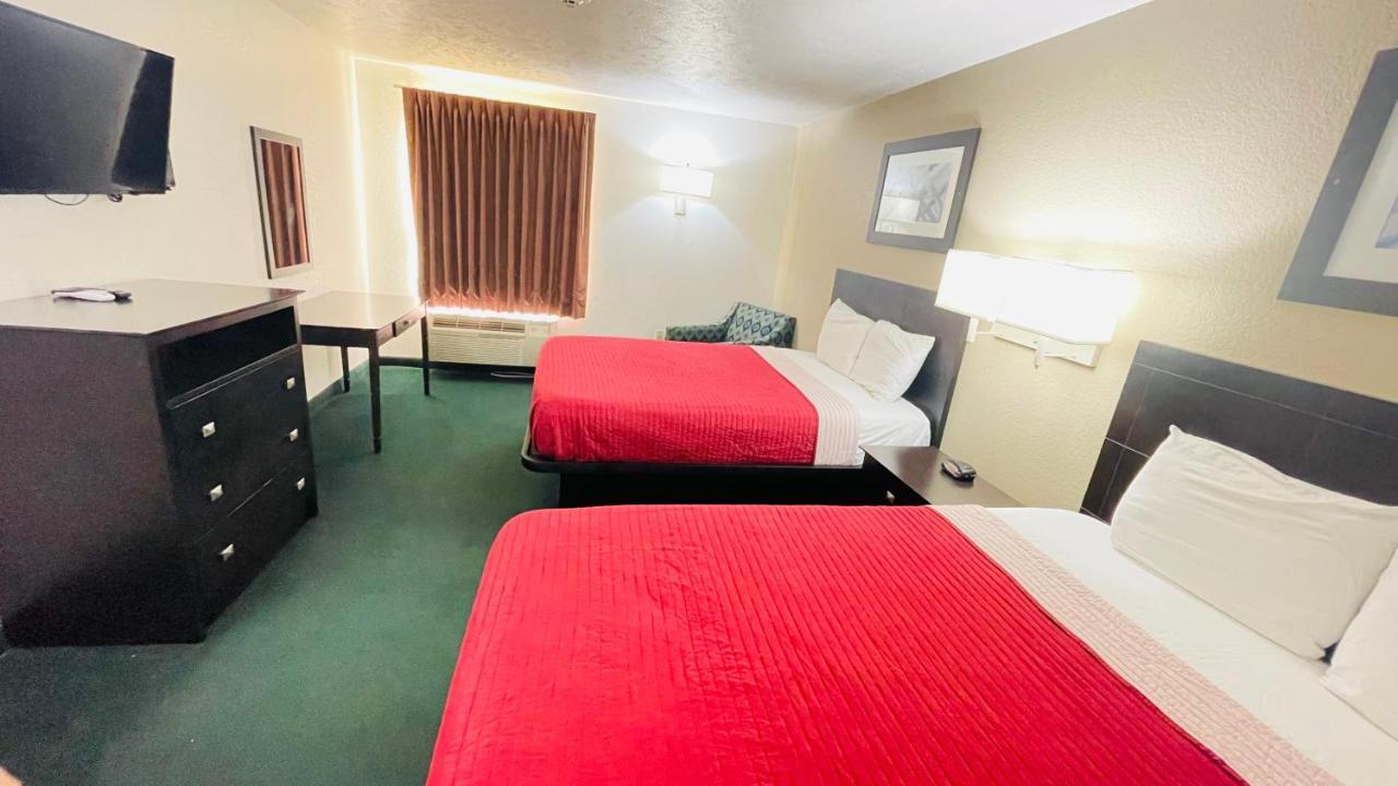 Pinckneyville Inn And Suites Luaran gambar