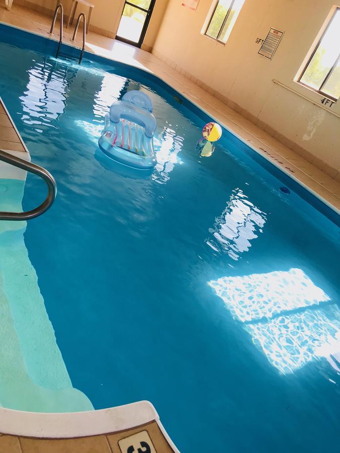 Pinckneyville Inn And Suites Luaran gambar
